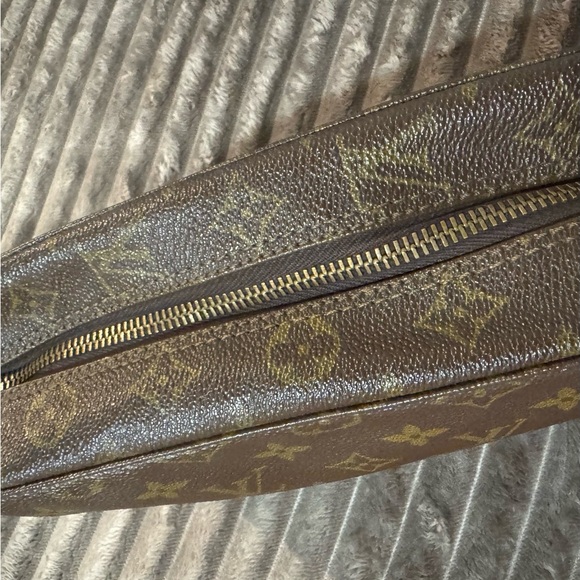 Louis Vuitton Trousse 28 - Picture 5 of 13